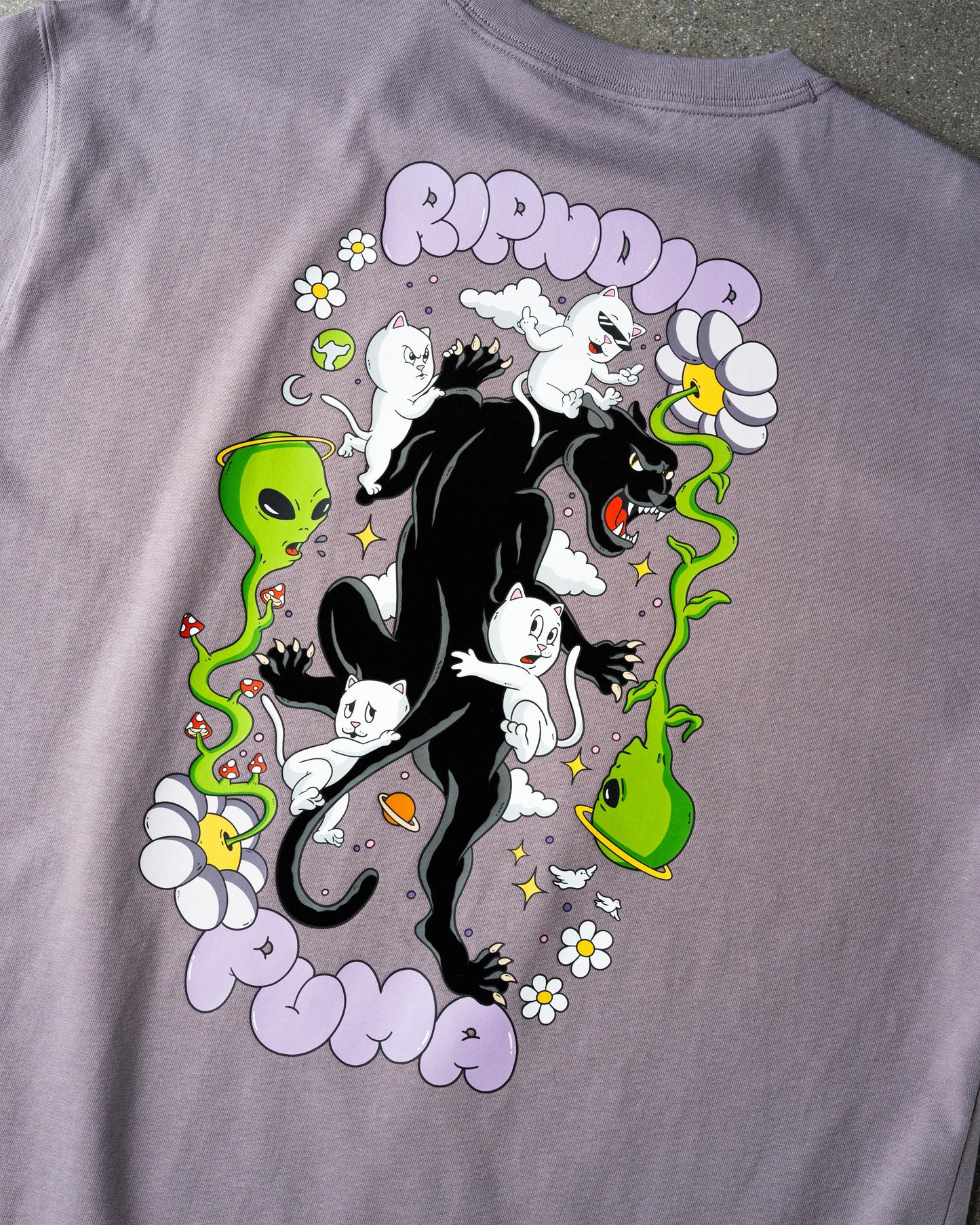 TEE RIPNDIP X PUMA BOXY GRAPHIC “PLUM JAM” (Morado)