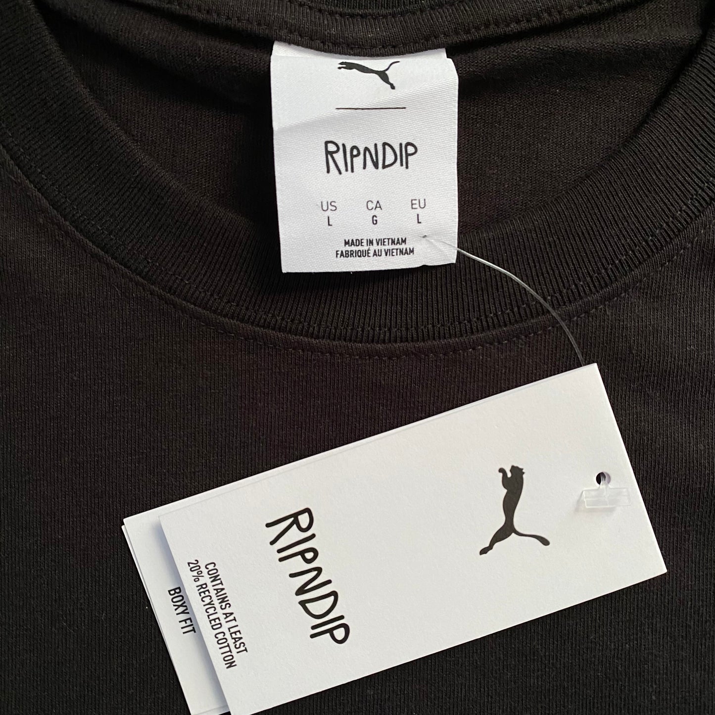 TEE RIPNDIP X PUMA BOXY GRAPHIC “PUMA” (Negro)