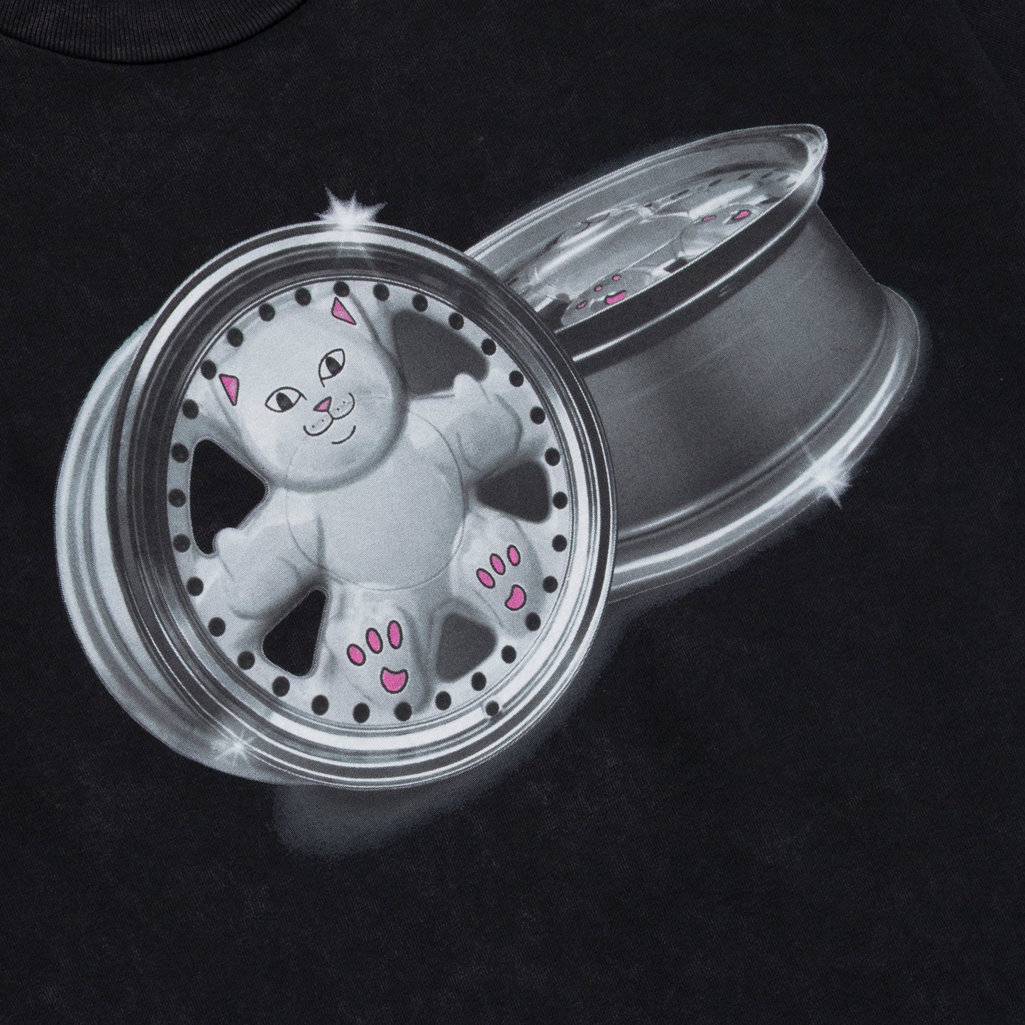 PLAYERA NERM WHEELS (NEGRO VINTAGE WASH)