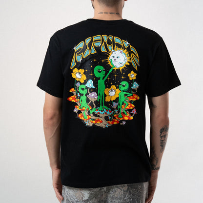 PLAYERA FIND UR WAY HOME (NEGRO WASH)