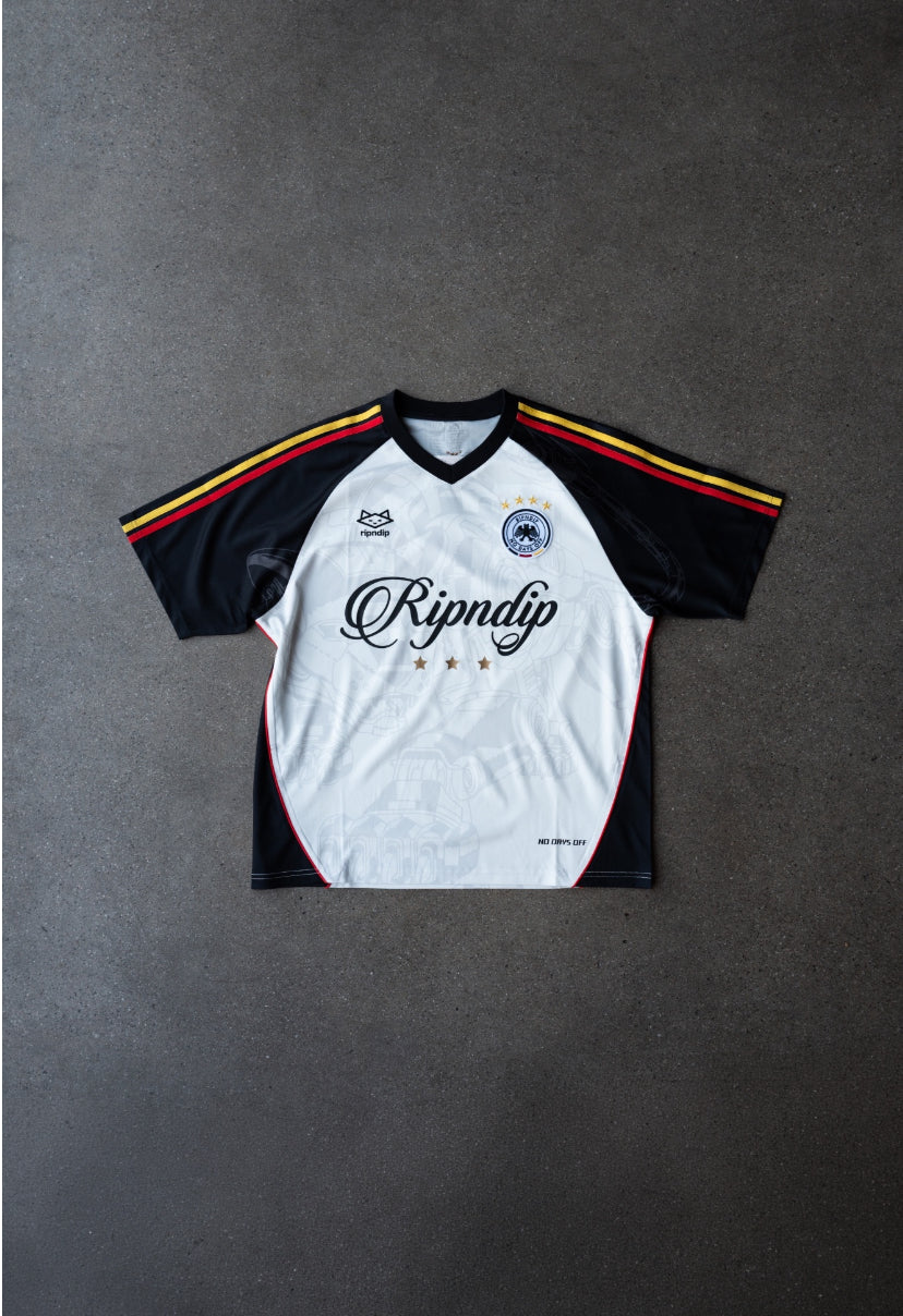 JERSEY FUTBOL RIPNDIP -ALEMANIA 🇩🇪 (BALNCO)