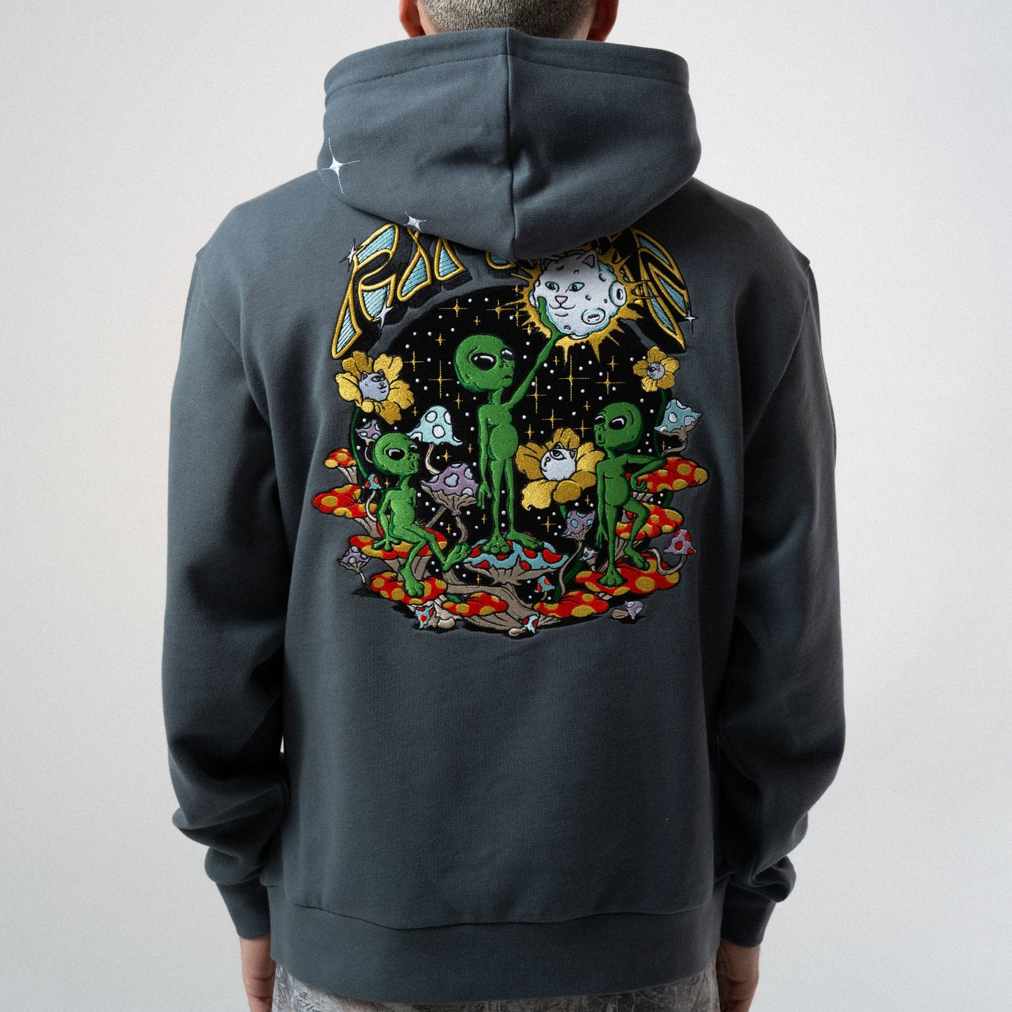 HOODIE CON CAPUCHA DOBLE FIND UR WAY HOME (CHARCOL MINERAL WASH)