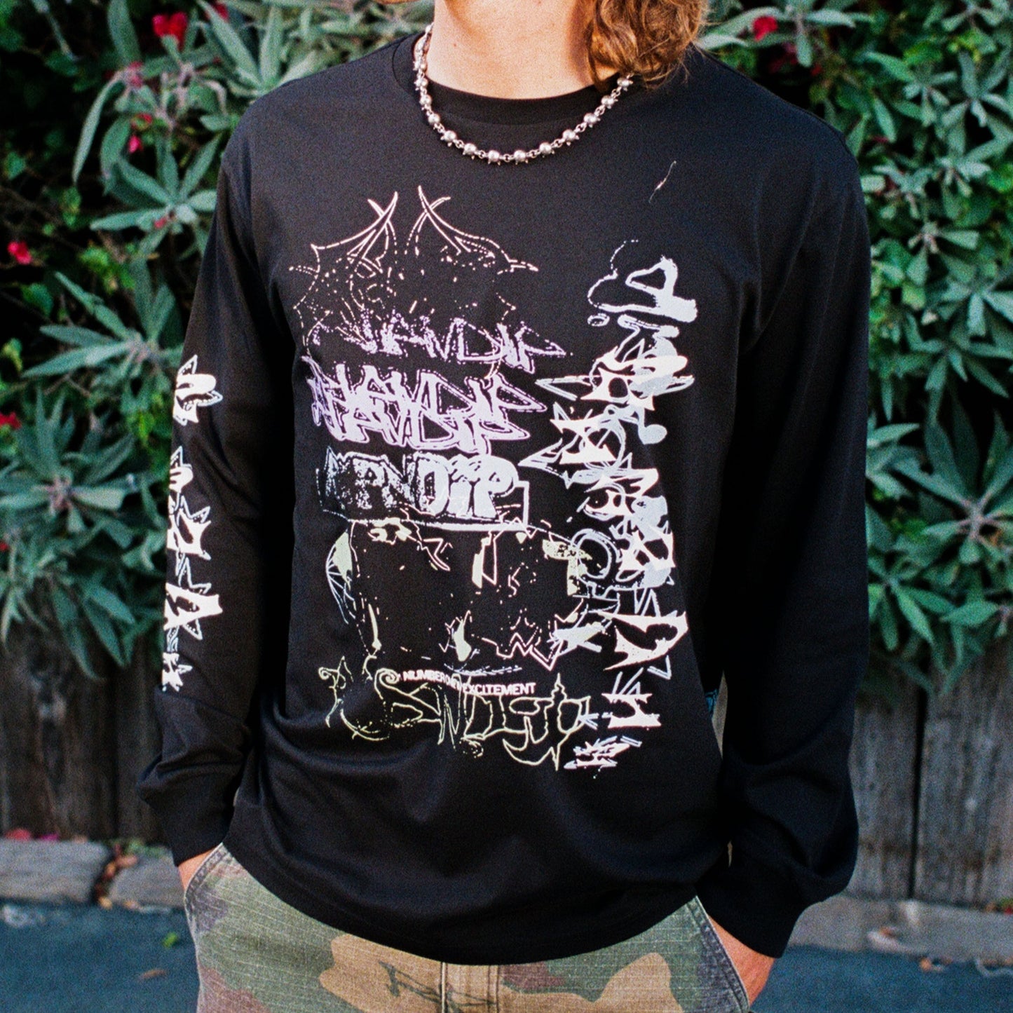 PLAYERA WORLD WIDE MADNESS (NEGRO)
