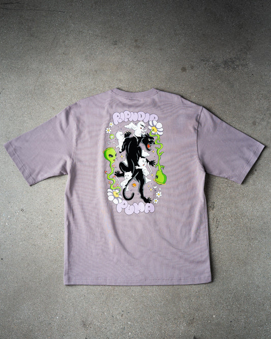 TEE RIPNDIP X PUMA BOXY GRAPHIC “PLUM JAM” (Morado)