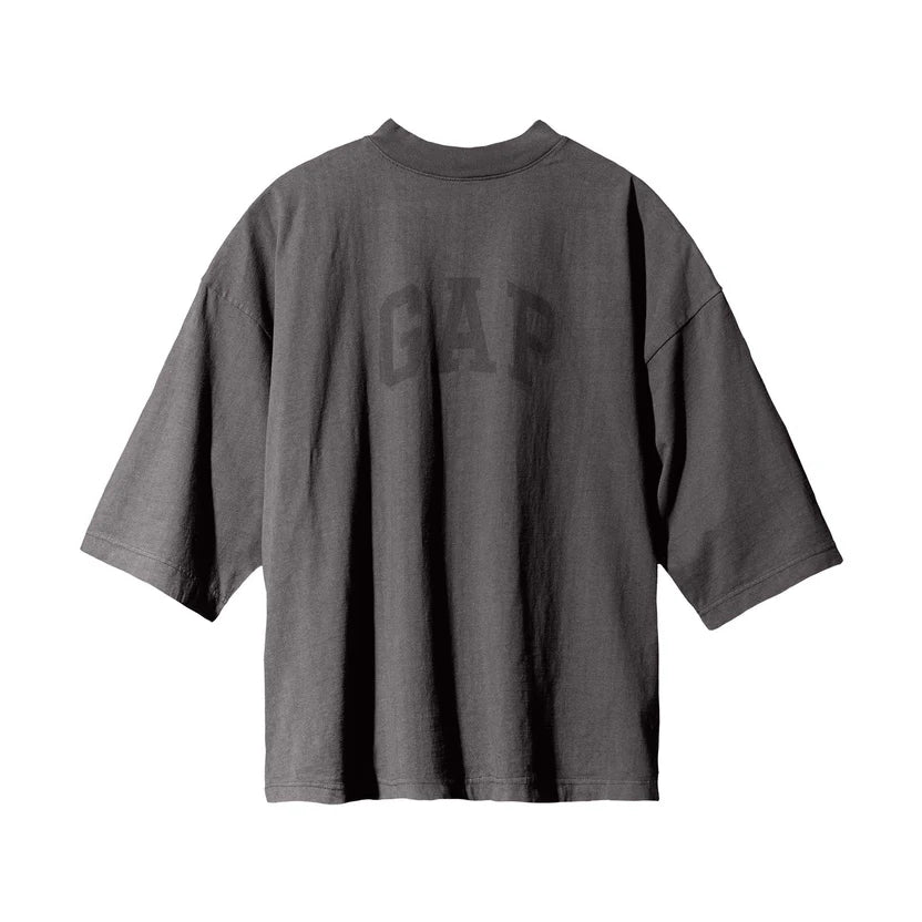 Playera Yeezy Gap Dove 3/4 Sleeve
(Dark Grey)