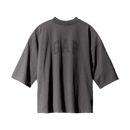 Playera Yeezy Gap Dove 3/4 Sleeve
(Dark Grey)