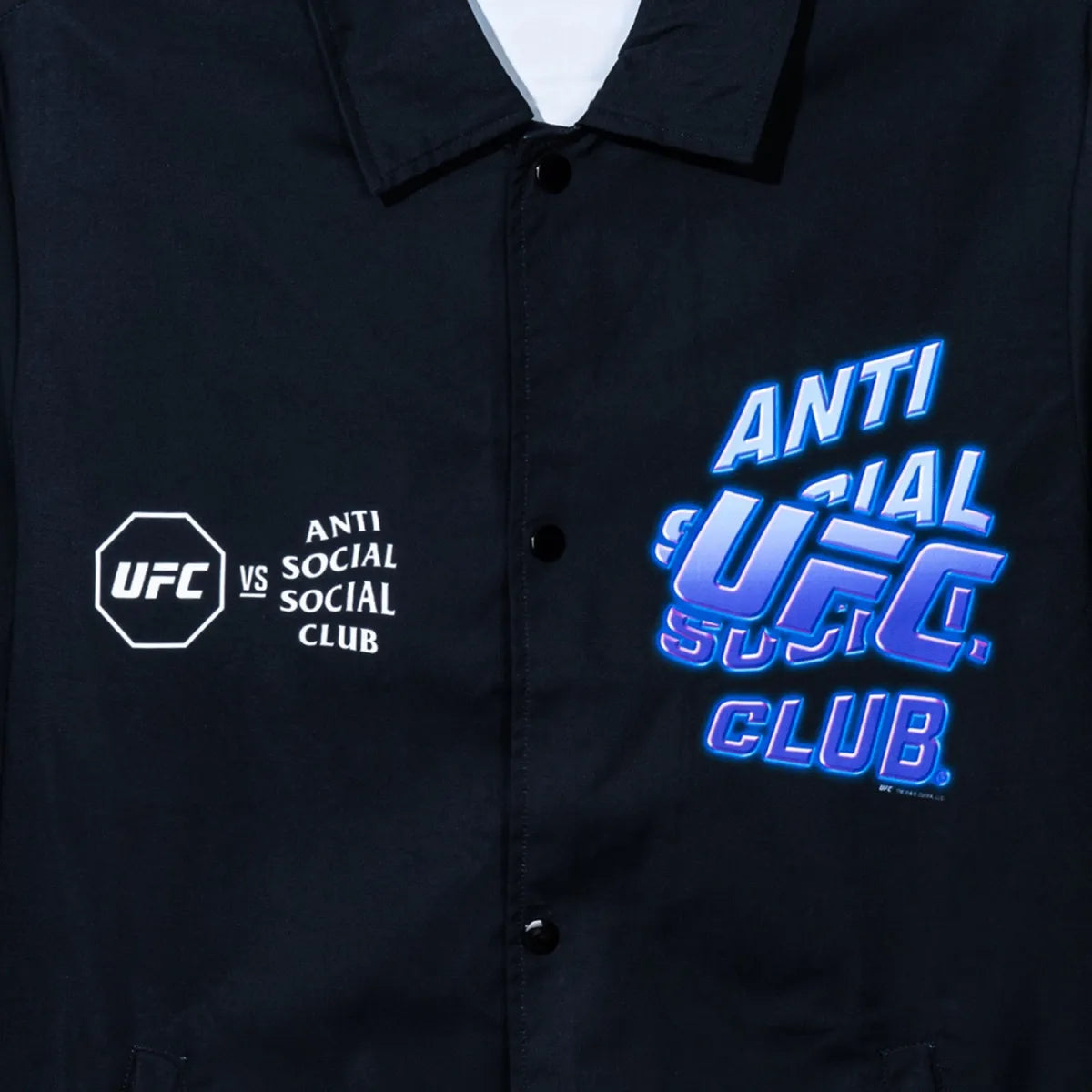 COACH JACKET ASSC x UFC BONES (NEGRO)